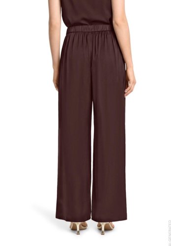 Vera Mont Hose