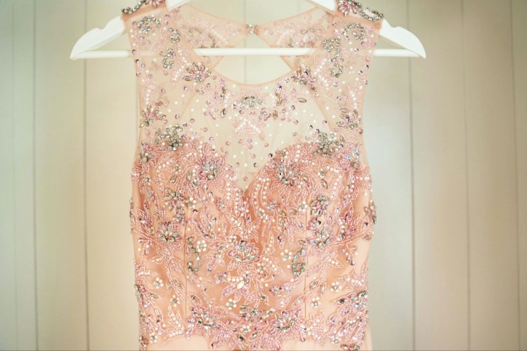 Unique Kleid