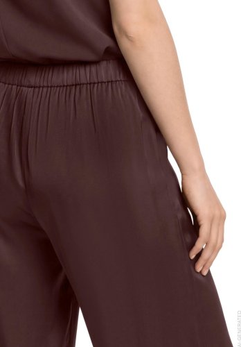 Vera Mont Hose