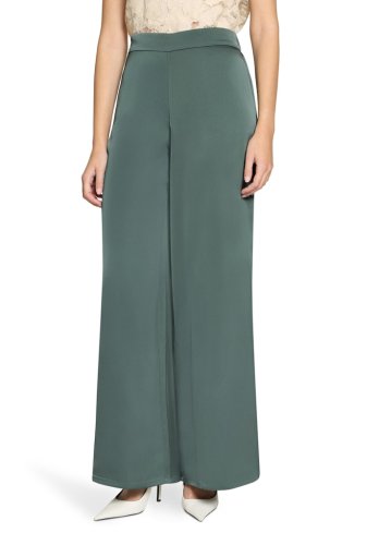 Vera Mont Hose