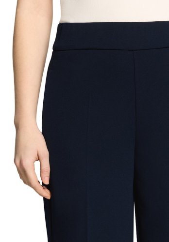 Vera Mont Hose