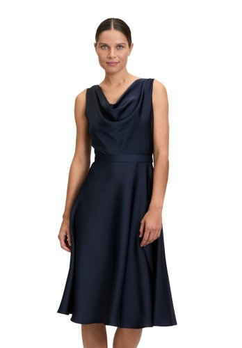 Vera Mont Kleid Kurz Ohne Arm