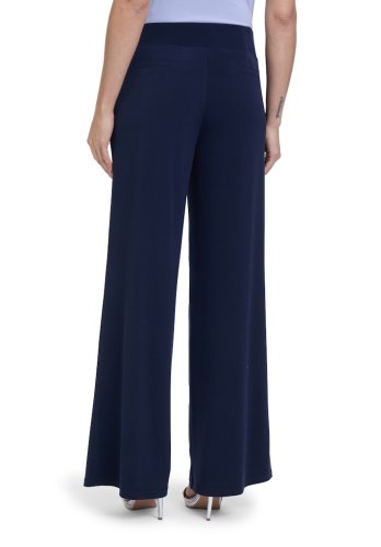 Vera Mont Hose
