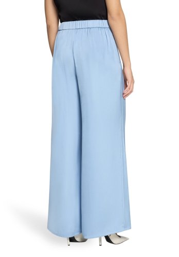 Vera Mont Hose