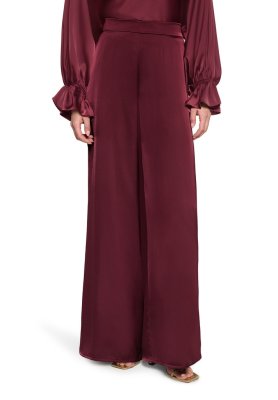 Vera Mont Hose