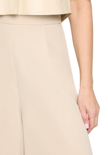 Vera Mont Hose