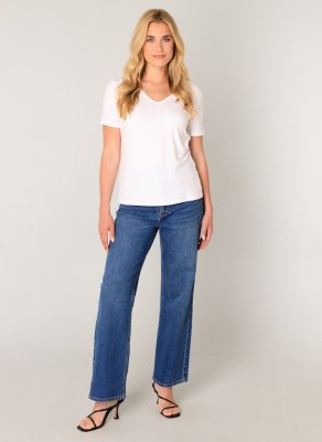 B. Fashion Brands Yanic