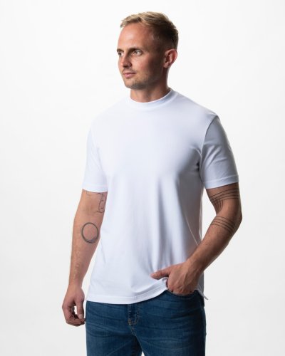  M A I C A GmbH IOS T-SHIRT