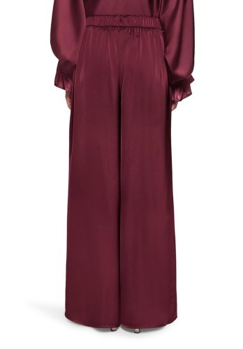 Vera Mont Hose