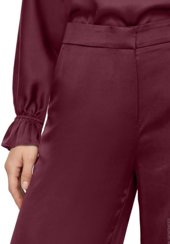 Vera Mont Hose