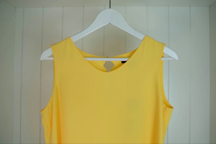 Comma Bluse Ärmellos