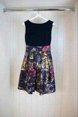 Swing Kleid - Jersey / Jacquard Blumendru