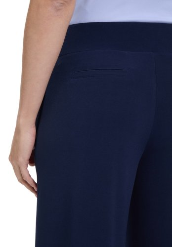 Vera Mont Hose