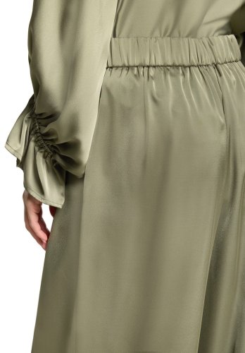 Vera Mont Hose