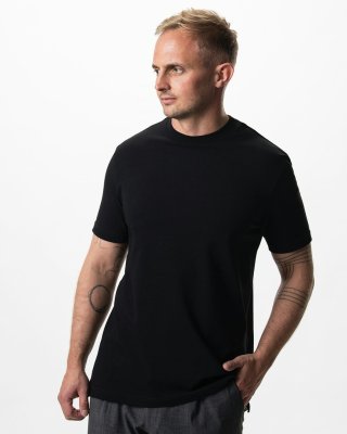  M A I C A GmbH IOS T-SHIRT
