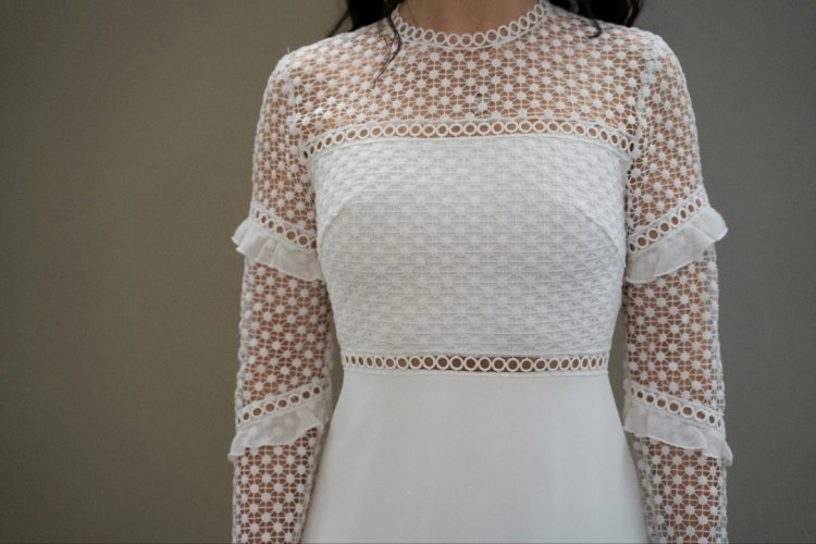 Weise Kleid Aus Chiffon/ Spitze