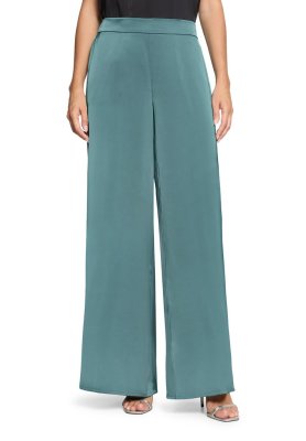 Vera Mont Hose