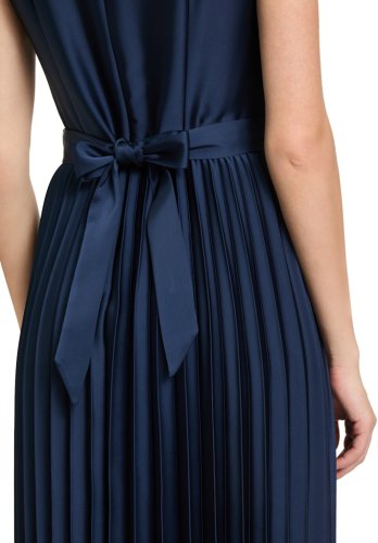 Betty & Co Kleid Lang Ohne Arm