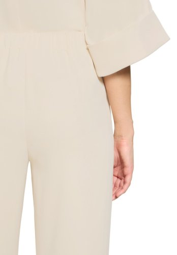 Vera Mont Hose
