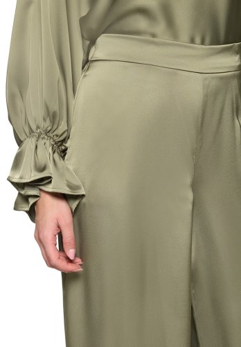 Vera Mont Hose