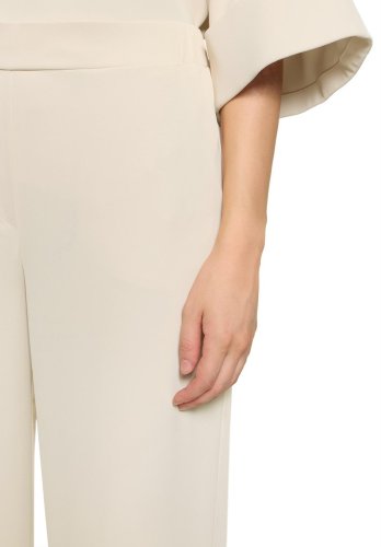 Vera Mont Hose