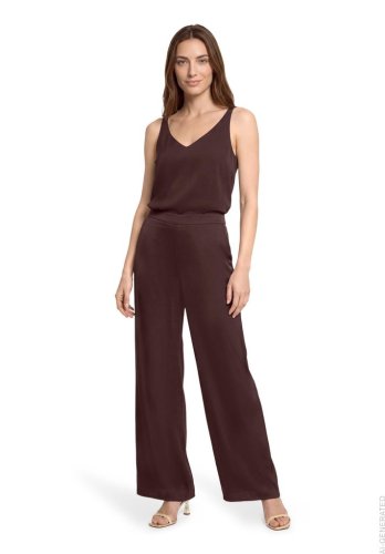 Vera Mont Hose