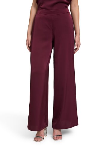 Vera Mont Hose