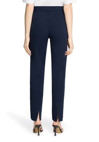 Vera Mont Hose