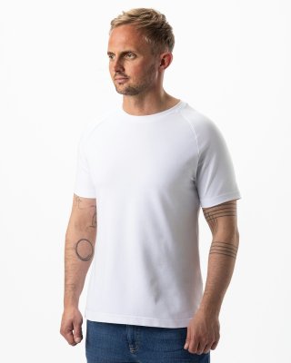  M A I C A GmbH IOS T-SHIRT