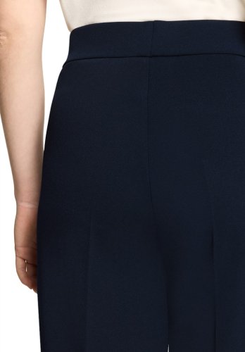 Vera Mont Hose