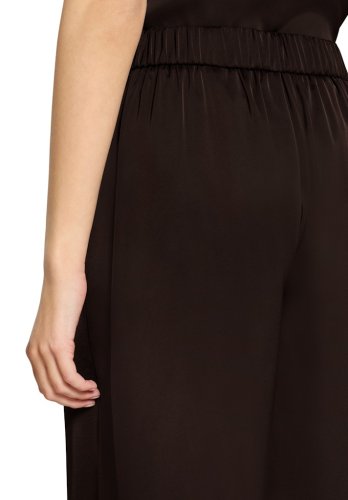 Vera Mont Hose