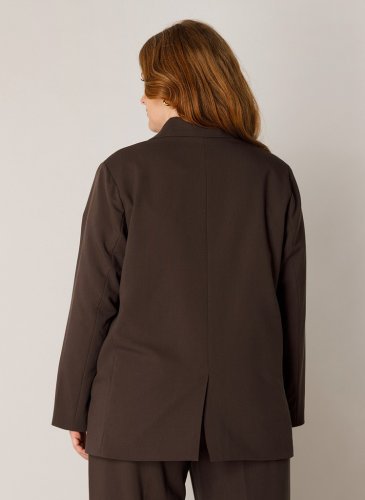 B. Fashion Brands Yelena