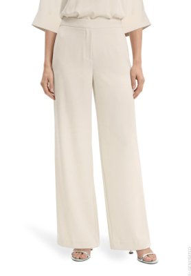 Vera Mont Hose